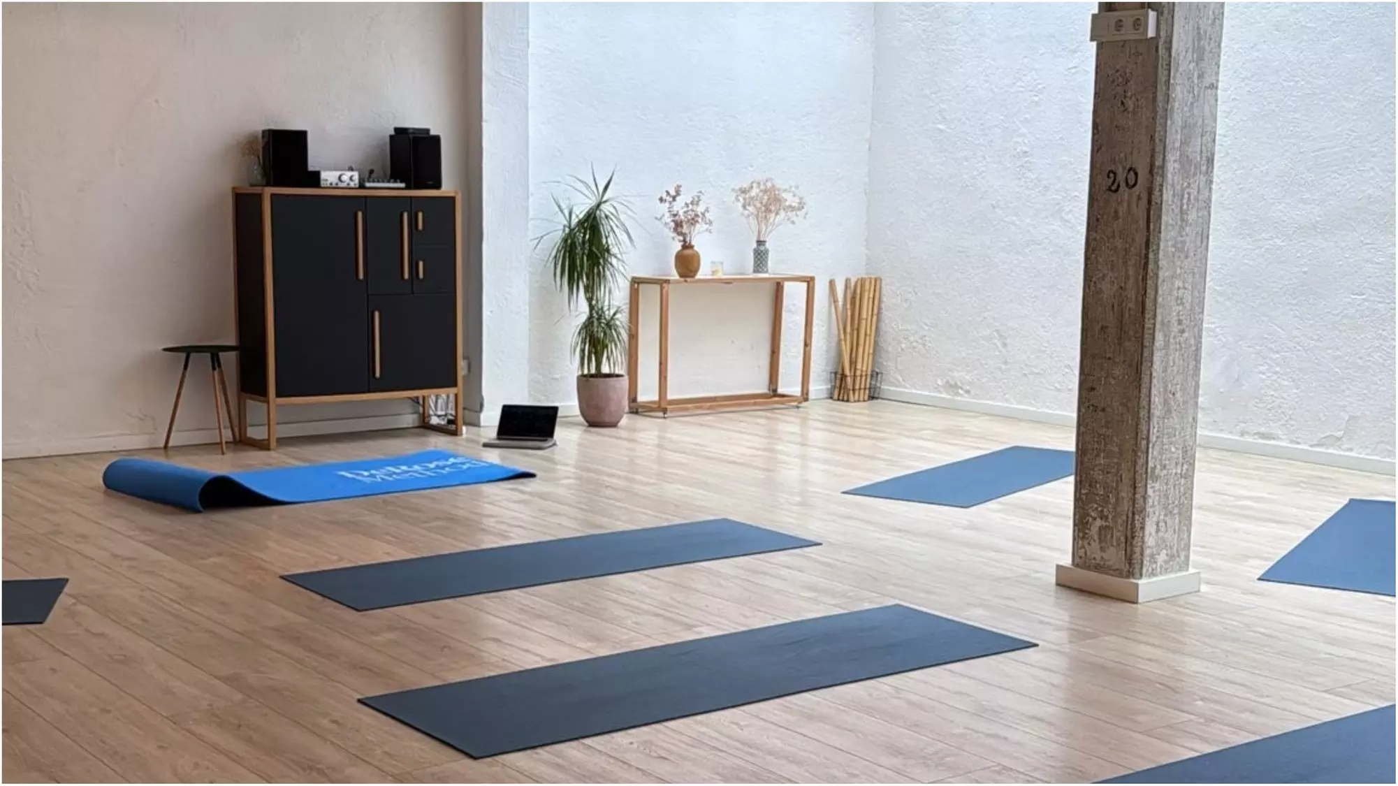 1 o 4 sesiones de yôga en DeRose Method Madrid Centro