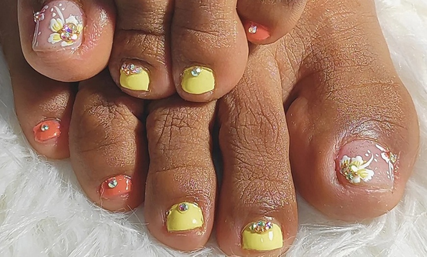 Image 3: Manicura o pedicura semipermanente, manipedicura o uñas esculpidas 