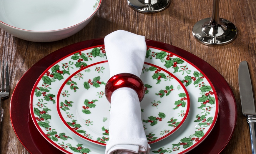 Image 2: Waterside Holly 18-Piece Dinner Set