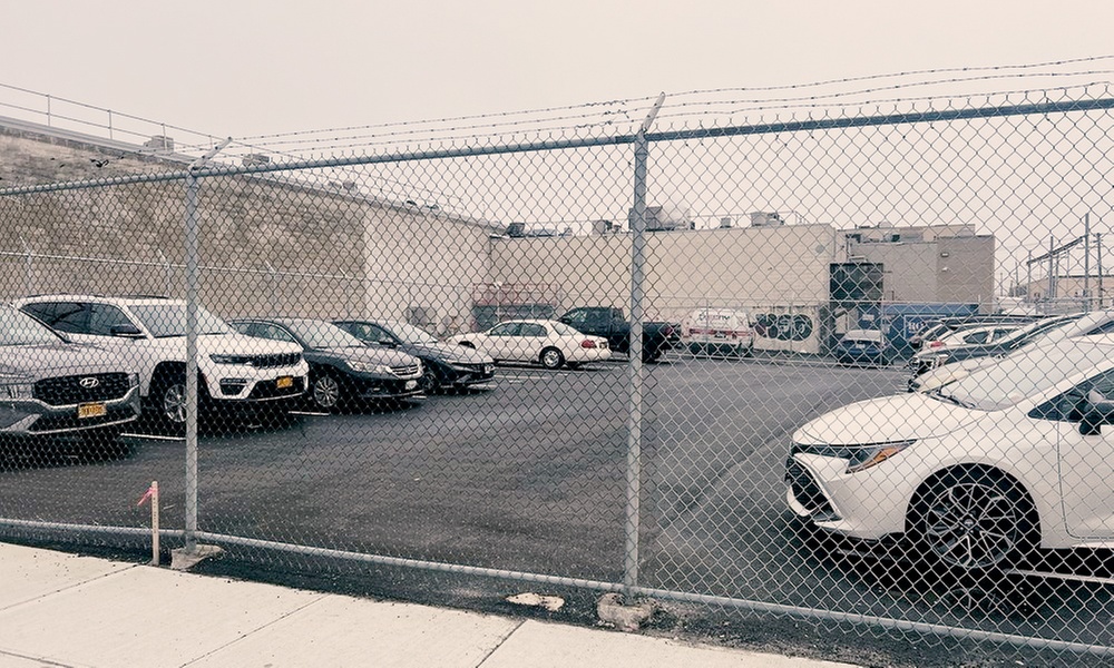 3, 5, 8, or 10 Days of Airport Parking near JFK International Airport