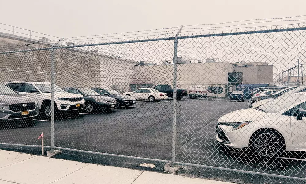 3, 5, 8, or 10 Days of Airport Parking near JFK International Airport