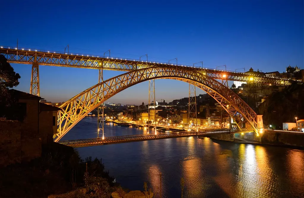 ✈ Porto: 5-Day Weekend Package with Air & Hotel from Worldee