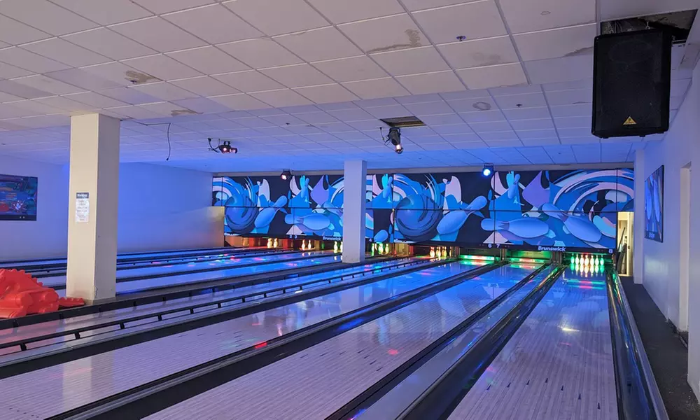 Member-Only Deal: Winter Retreat with Indoor Pools & Nearby Snow Fun