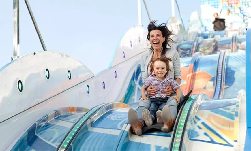 Image 1: Attractiepark Paris: 1-daags ticket inclusief busvervoer 