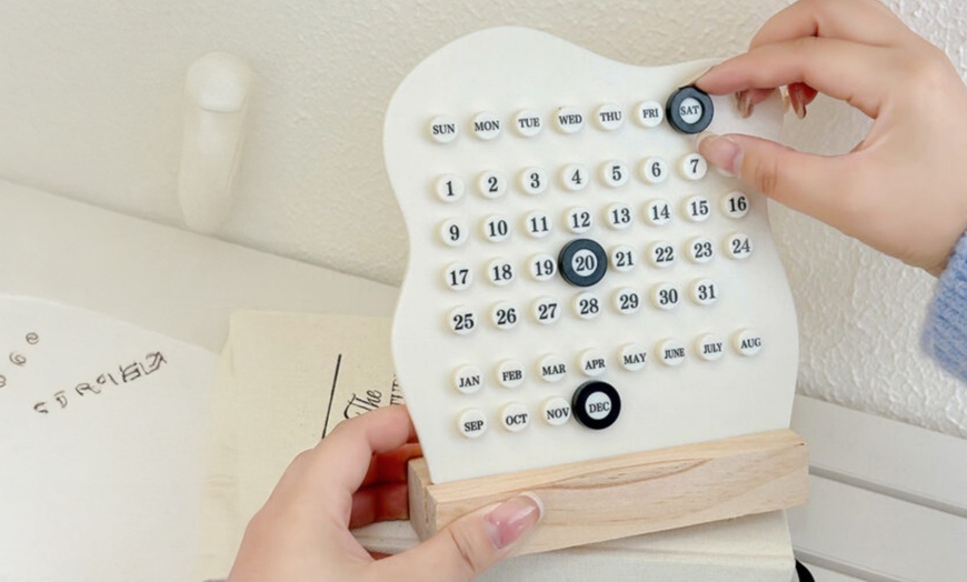 Image 4: DIY Ring Toss Perpetual Calendar