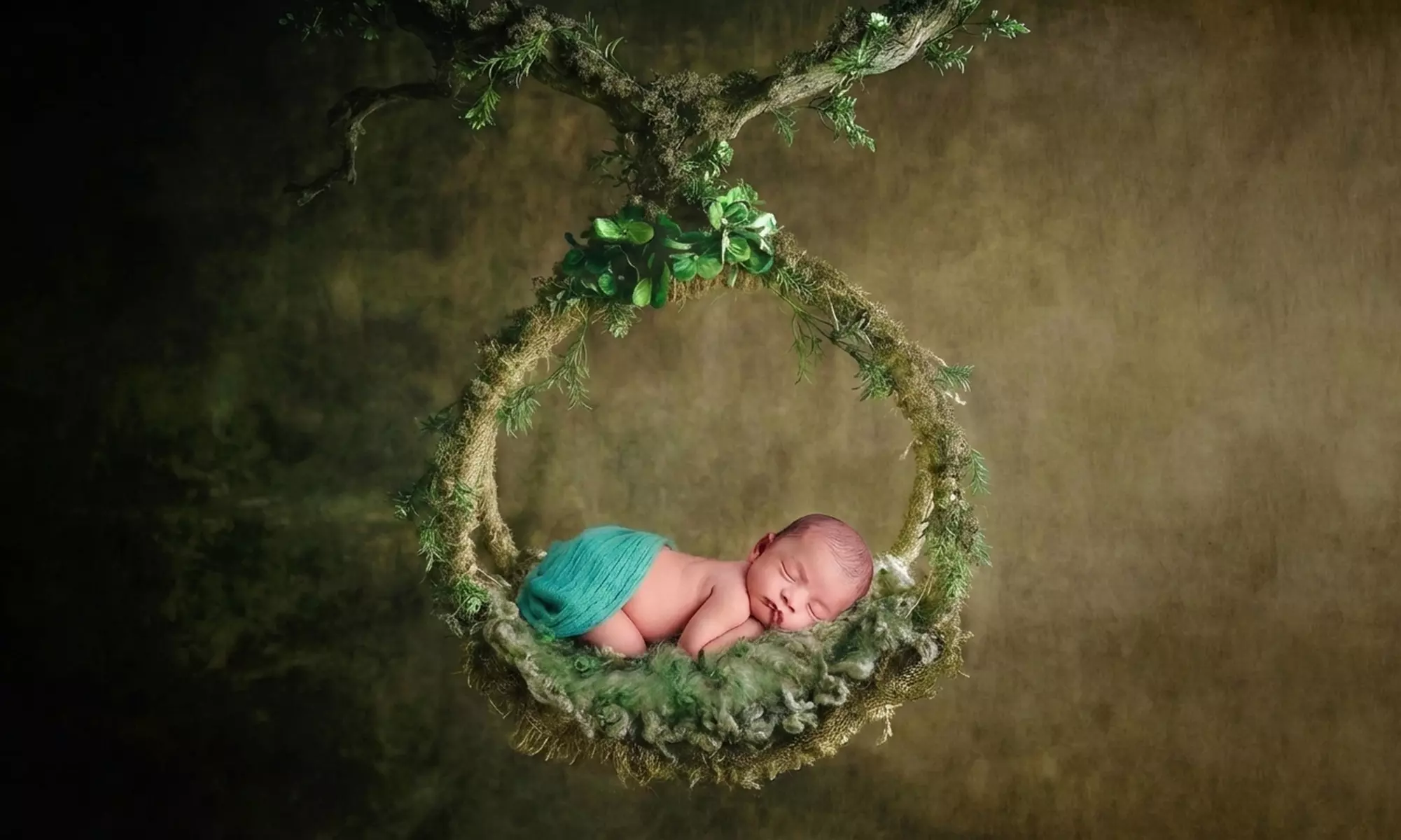 Luxury Newborn Photography with Bespoke Styling & Edited Images