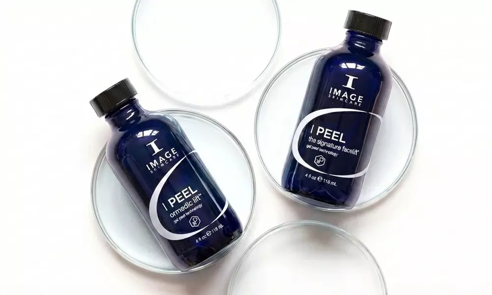 Reveal Brighter, Smoother Skin with 1 or 3 Botanical Enzyme Peels & LED Light Therapy (Up to 66% Off) - Image 5