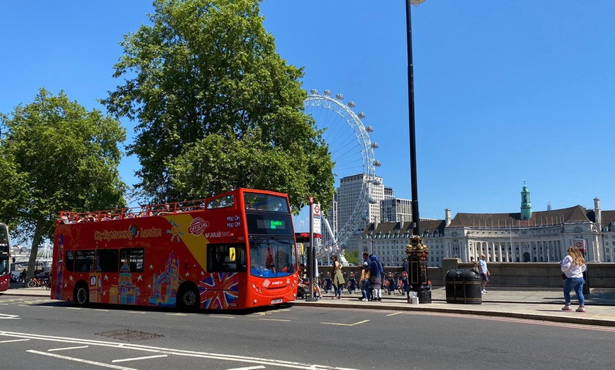 Image 6: Hop On Hop Off Tour - London at City Sightseeing 