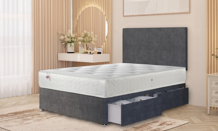 Image 6: Plush Velvet 4-Drawer Divan Bed Set