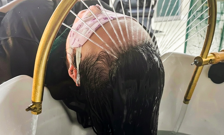 Image 2: Head Spa: 45-Min Empress Express, 60-Min Grand Suave, or 90-Min Crown Royale at Crowns Head Spa (Up to 33% Off)