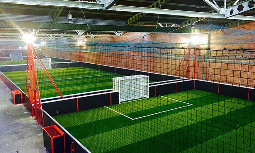 Image 4: Location de terrain foot indoor