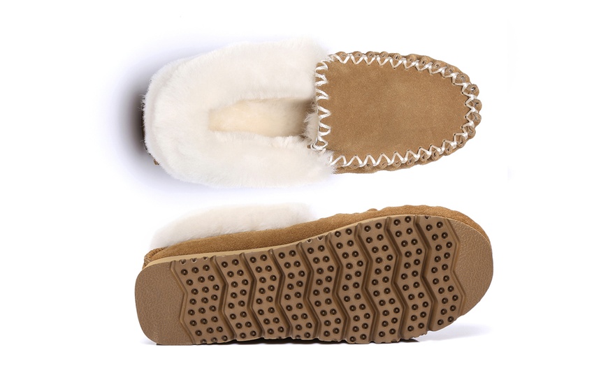 Image 5: Popo Moccasins Slipper Uggs