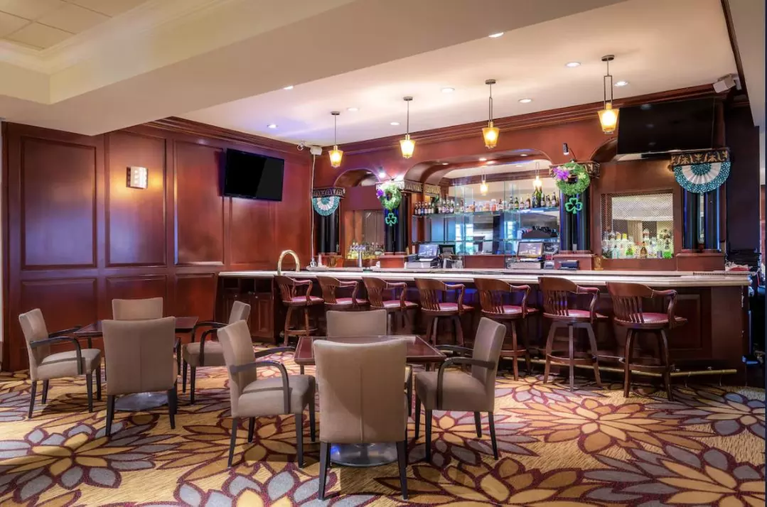 Member-Only Deal: One half mile away from Disneyland!