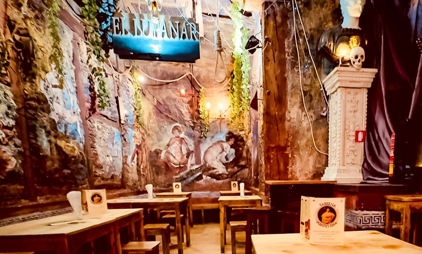 Image 5: Menú de pizzas a la piedra para 2 o 4 con jarra de sangría o bebidas 