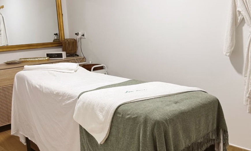 Image 6: Peluquería con lavado, masaje craneal y corte, peinado, tinte o mechas