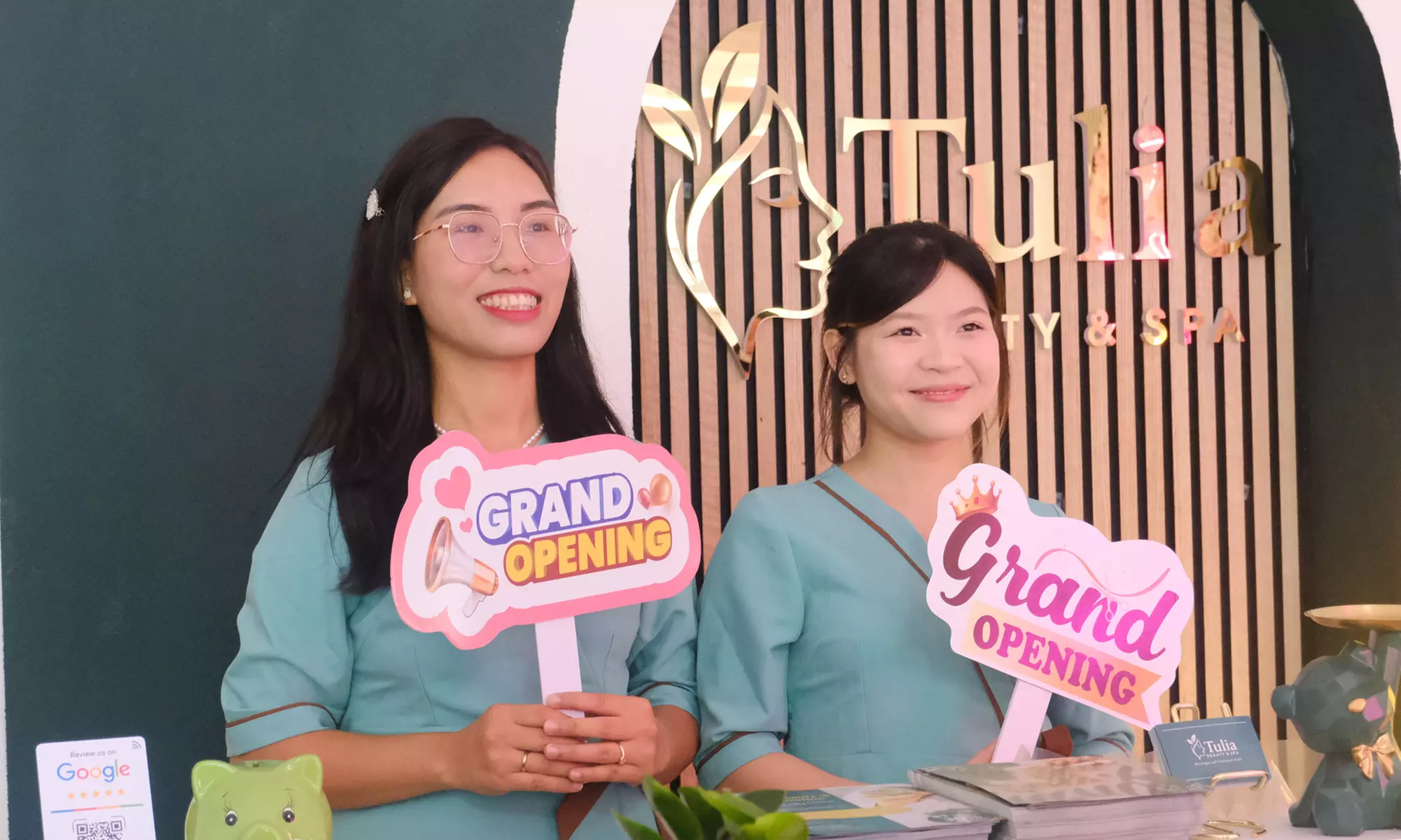 Head-Spa „Premium“ inkl. wohltuender Gesichtsbehandlung für 1 Person