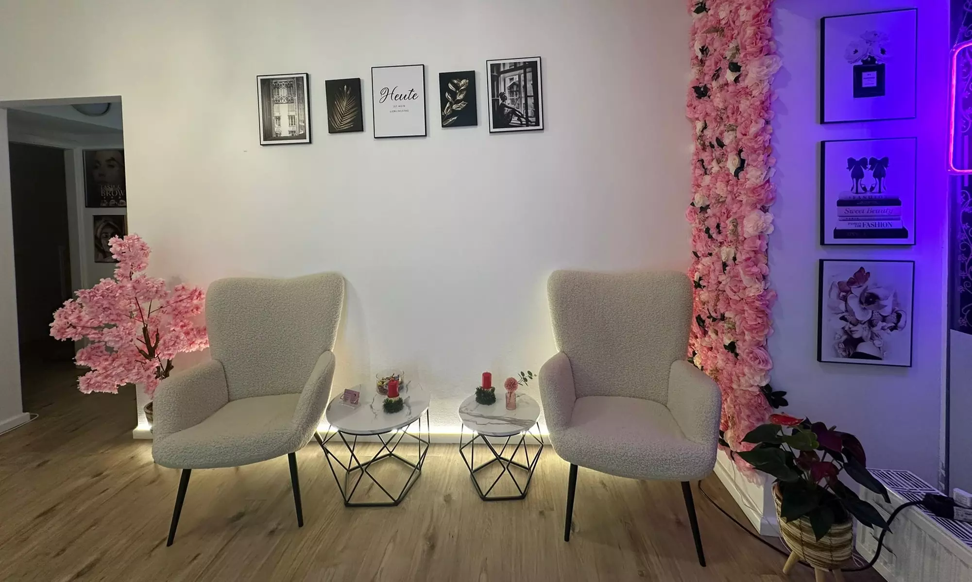 Bis zu 38% Rabatt auf den Maniküre-Pediküre bei Elya Beauty