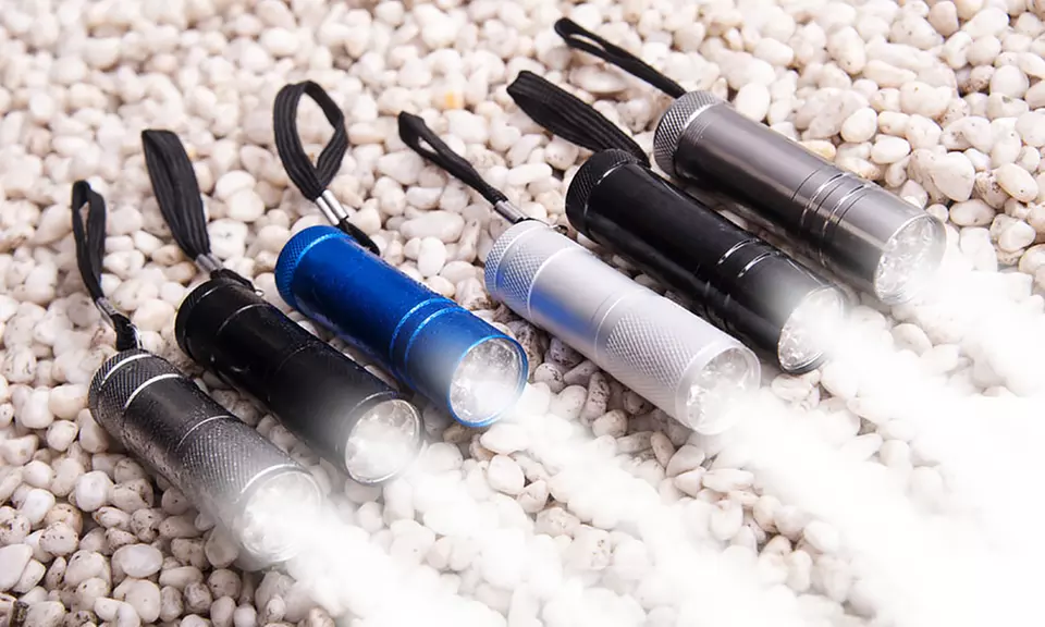 6-Pack 9 LED flashlight with 18 AAA batteries - Primary Image