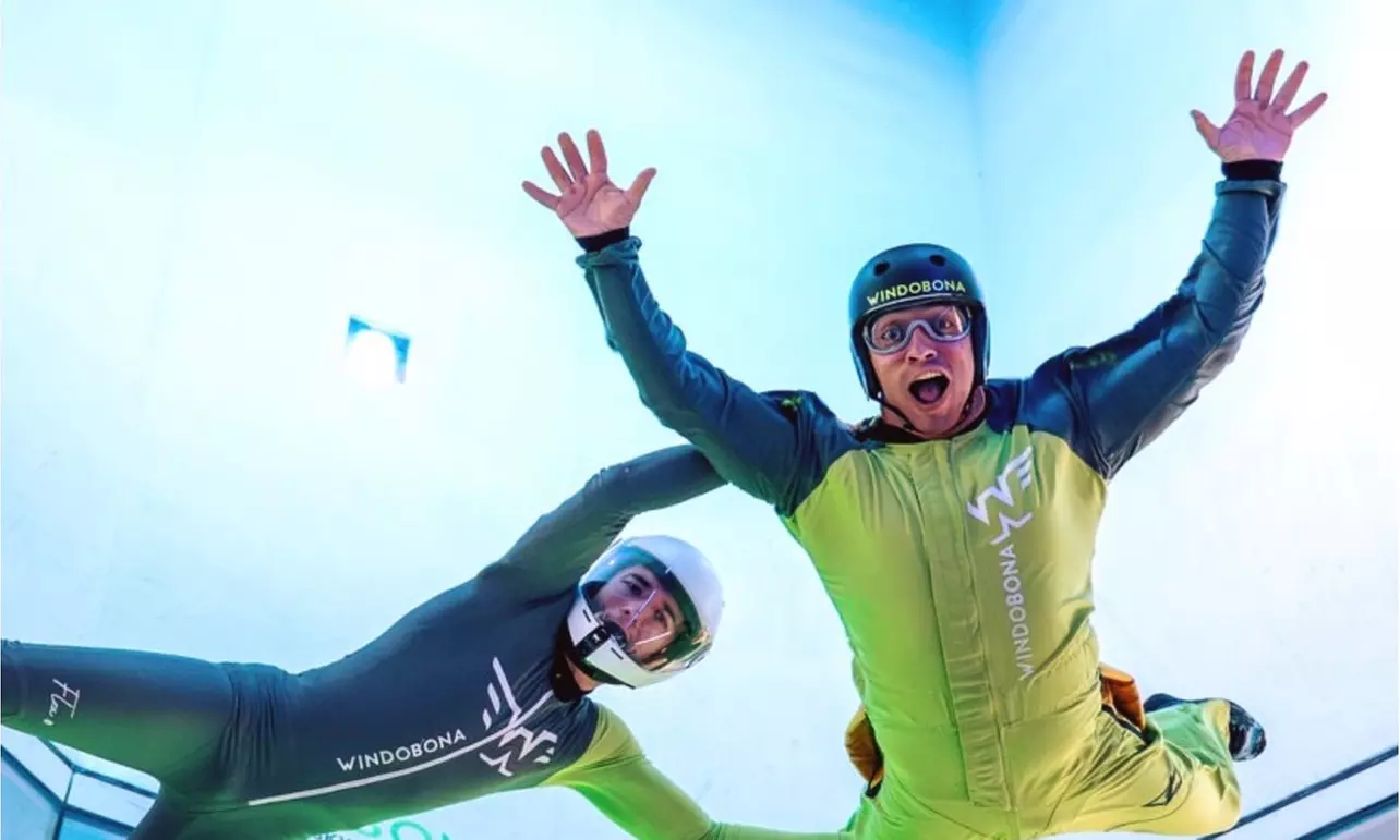 2 vuelos de paracaidismo indoor de 1 minuto para niño o adulto