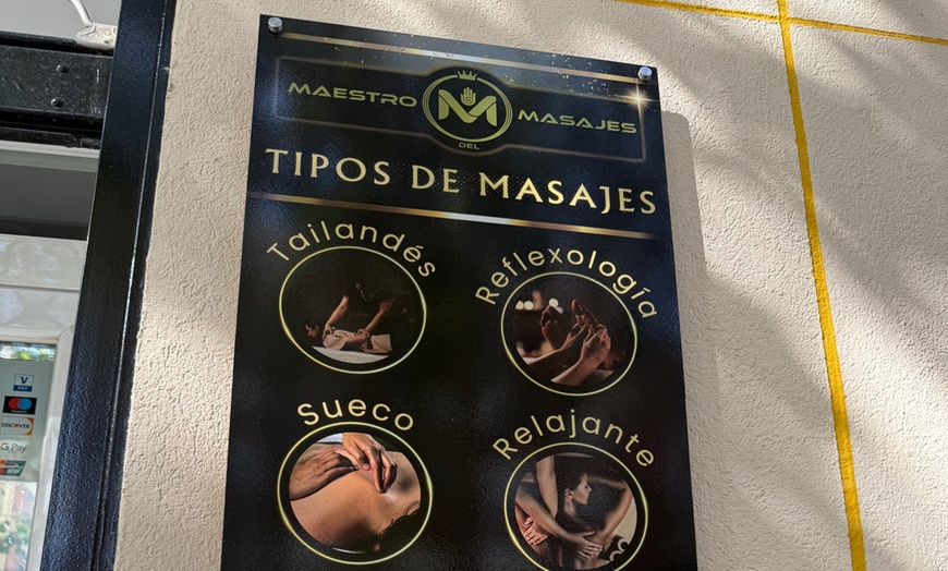 Image 5: Masaje 3 en 1, con champán y bombones 