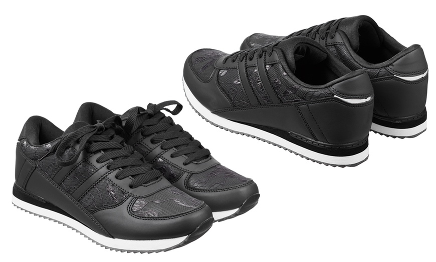 Image 4: Women's Memory-Foam Trainers