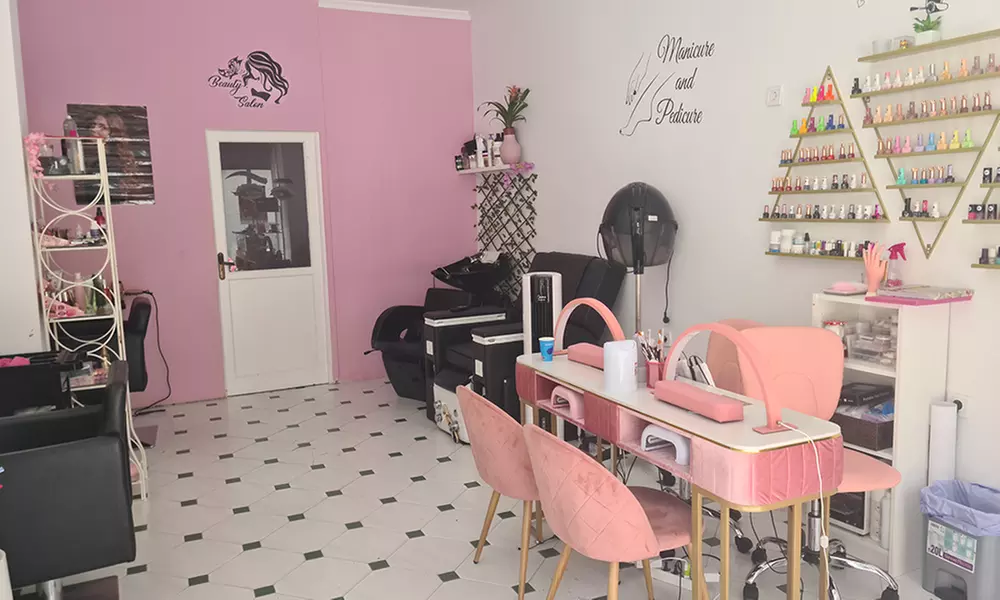 ¡Uñas *ready*! Manicura y/o pedicura con esmaltado semipermanente