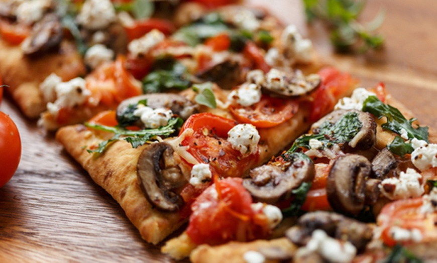 Image 7: Get 3 Course Dinner For 2 or 4 w/Cocktails or $50/$100 Dining Credit