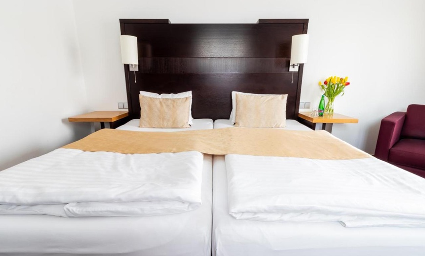 Image 6: Pilzno, Czechy: 1-3 noce w pokoju 4* dla 2 osób ze śniadaniami 