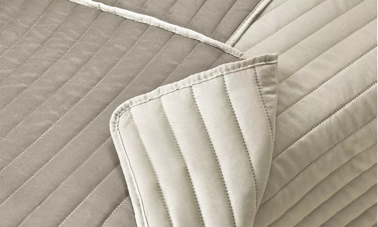 Wasserabweisender, wendbarer Bezug für Sessel oder Sofa