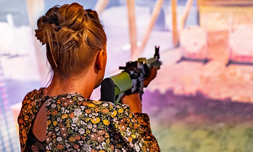 Image 10: Shooting Simulator Thrill with Drinks for 2 or 4 Guests