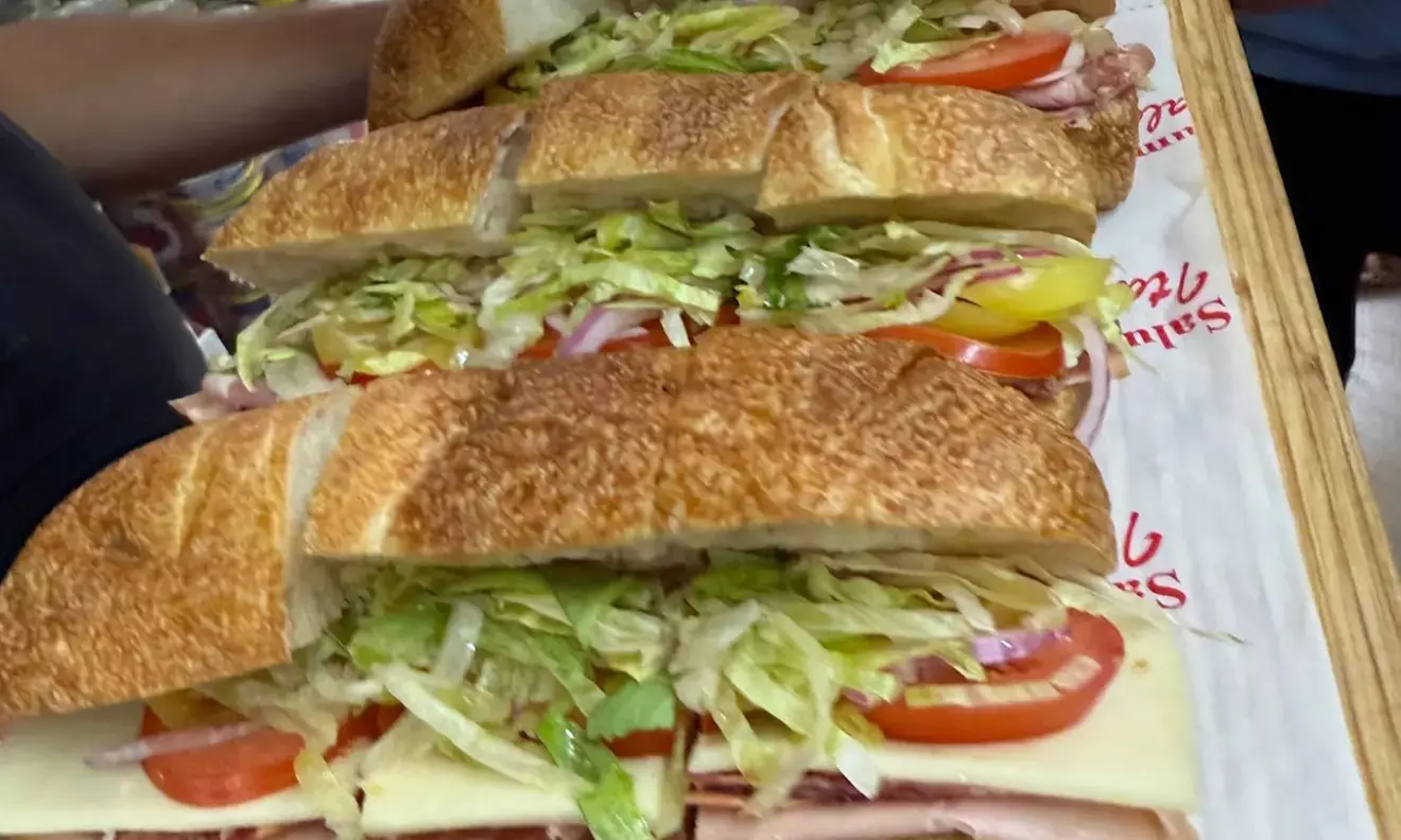 Discover North End Boston Food Tour with a Local Guide