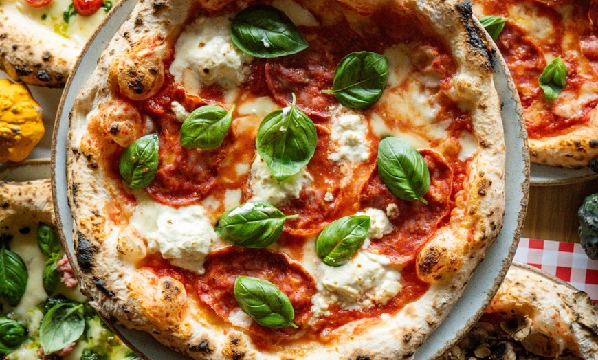 Image 6: Włoska pizza w wersji klasycznej lub premium oraz napój do wyboru