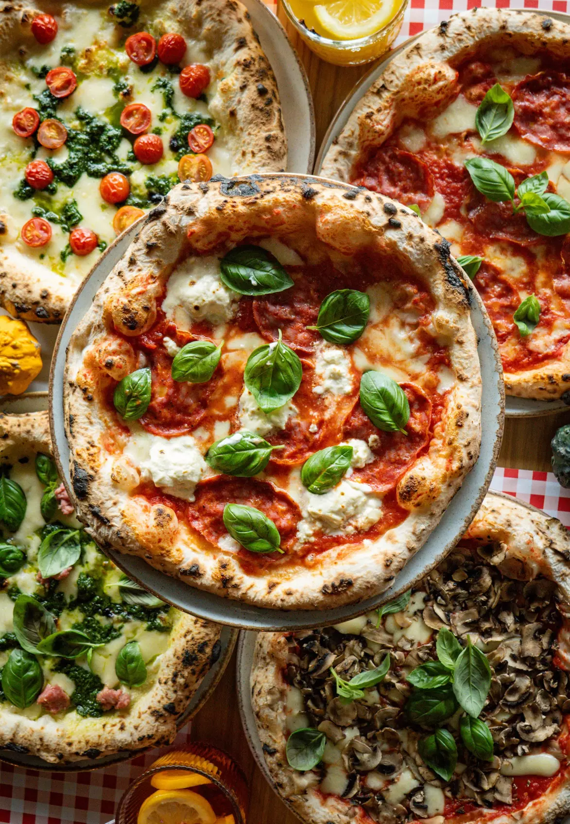 Włoska pizza w wersji klasycznej lub premium oraz napój do wyboru