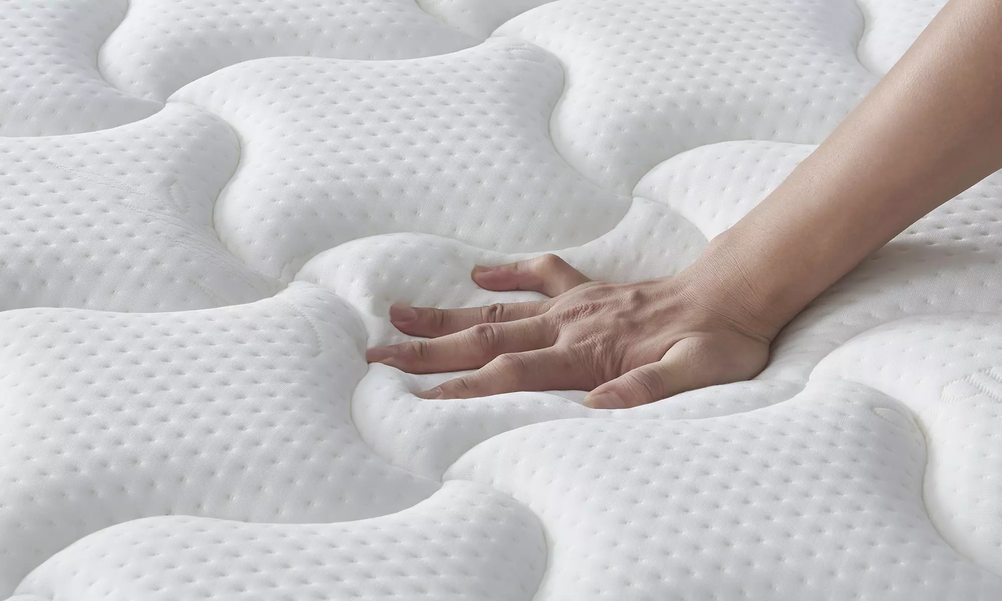 Bettkasten Colisée aus Kunstleder, Matratze „Empereur” opt. erhältlich