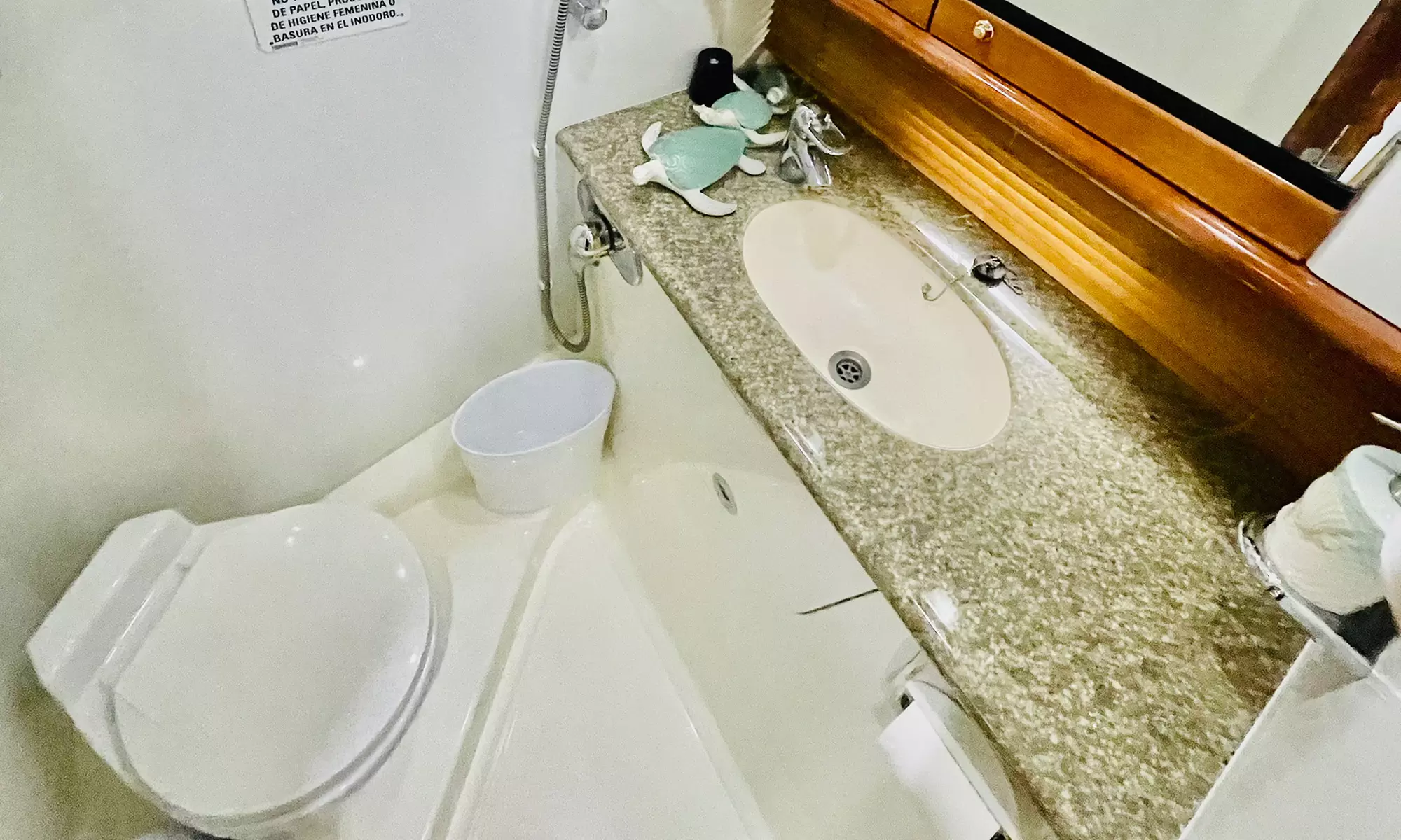 3, 4, 5 or 6-Hour Luxury 46ft Yacht Rental up to 12 People