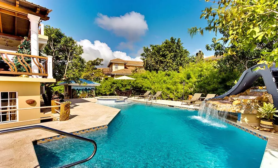 4-, 5-, or 6-Night Stay with Breakfast and Airport Transfers at Caribbean Shores Bed & Breakfast in Belize - Primary Image