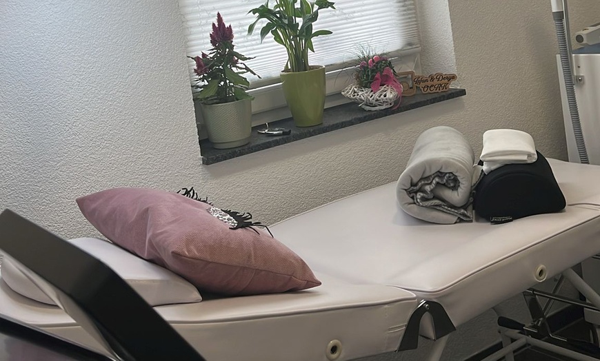 Image 2: Wimpern- und/oder Augenbrauen-Lifting inkl. Färben für 1 Person