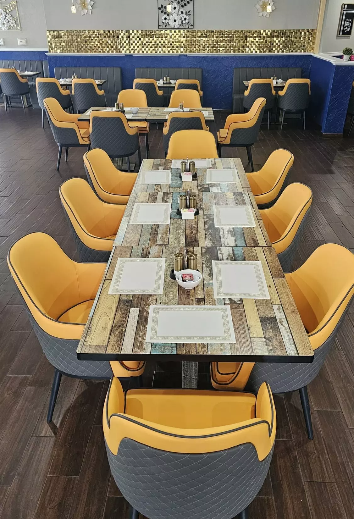 Couples Dinner OR $30 or $60 Voucher Toward Food & Drinks