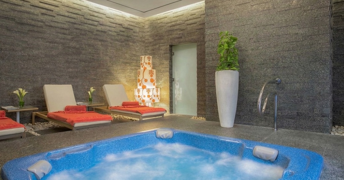 30-min Mini Facial Or 60-min Hydra Facial With Spa Facilities Access 30-min Mini Facial Or 60-min Hydra Facial With Spa Facilities Access