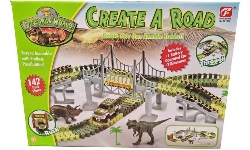 Image 8: DEAO Slot Car Race Track Set