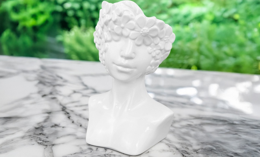 Image 8: Vaso decorativo a forma di mezzo busto femminile