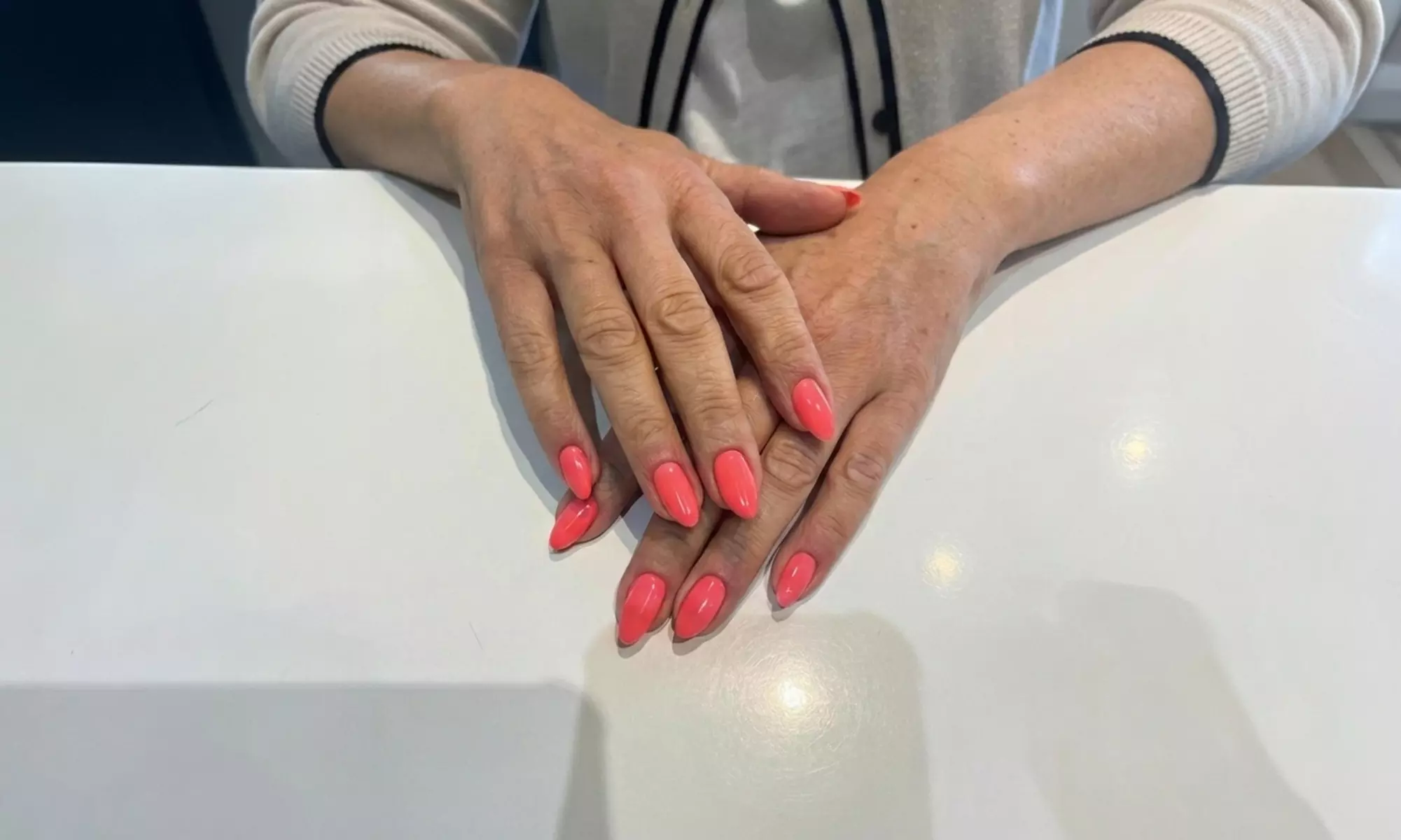 Manicure i pedicure hybrydowy