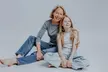 Familien-Fotoshooting inkl. 1–5 Bildern und Online-Galerie bei Studioart Media (bis zu 90% - Second Medium