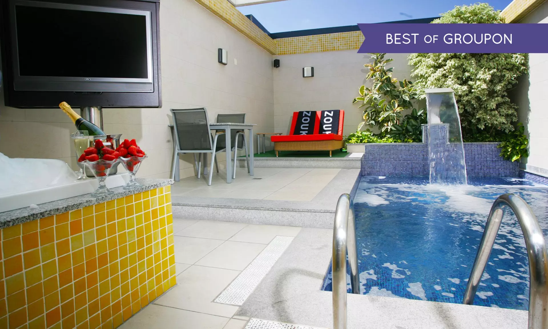 Madrid: 1 noche en habitación Vals, Rumba o Tango con desayuno y opción a cava y bombones - Primary Image