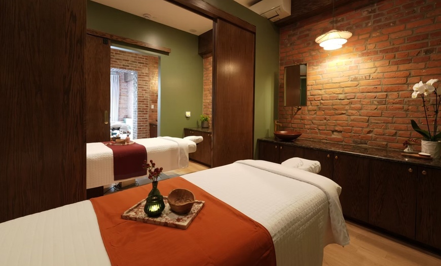 Image 2: Rejuvenating Holistic, Swedish, or Deep Tissue Massage