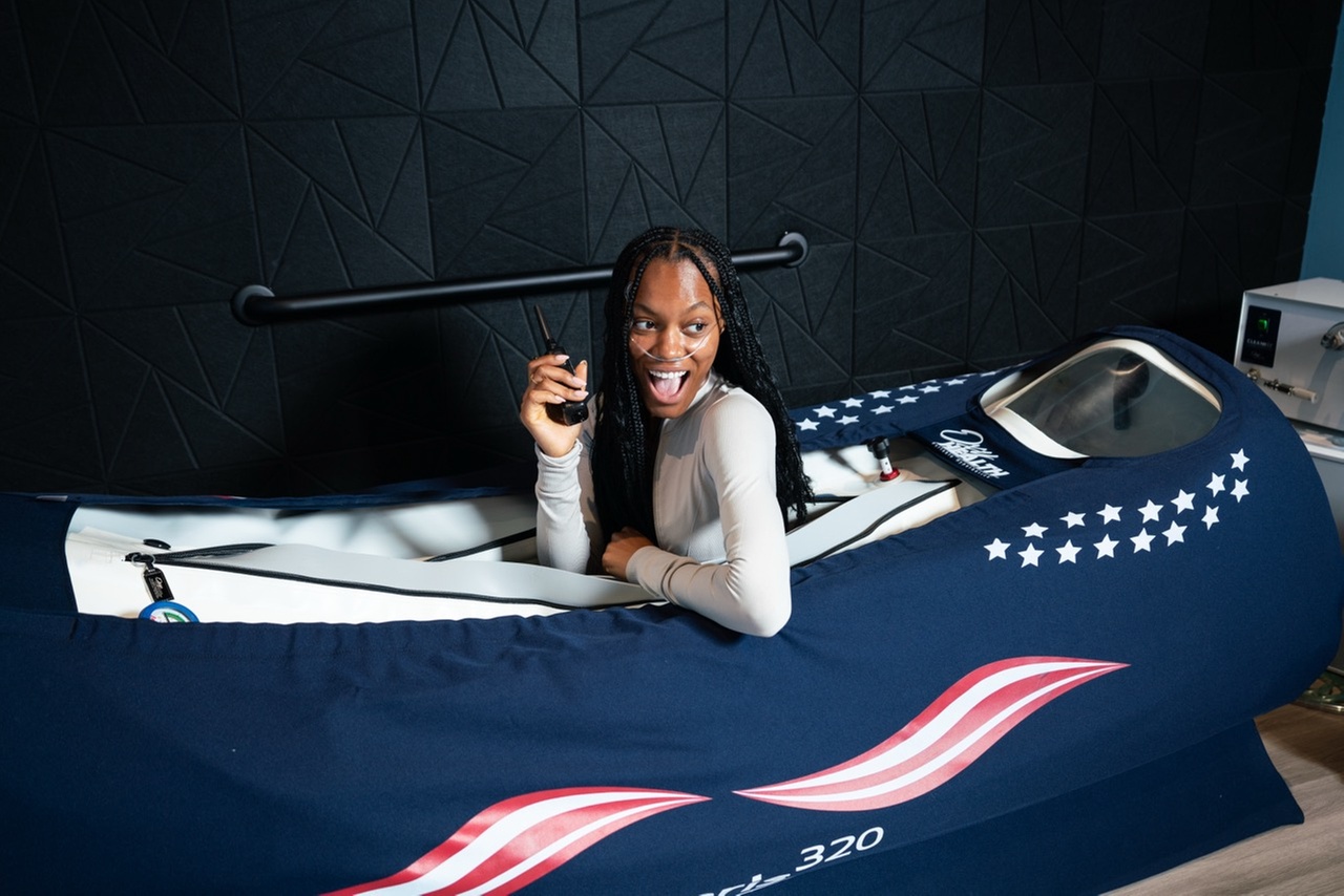 60-Minute Hyperbaric Oxygen Therapy Session for Energy Boost