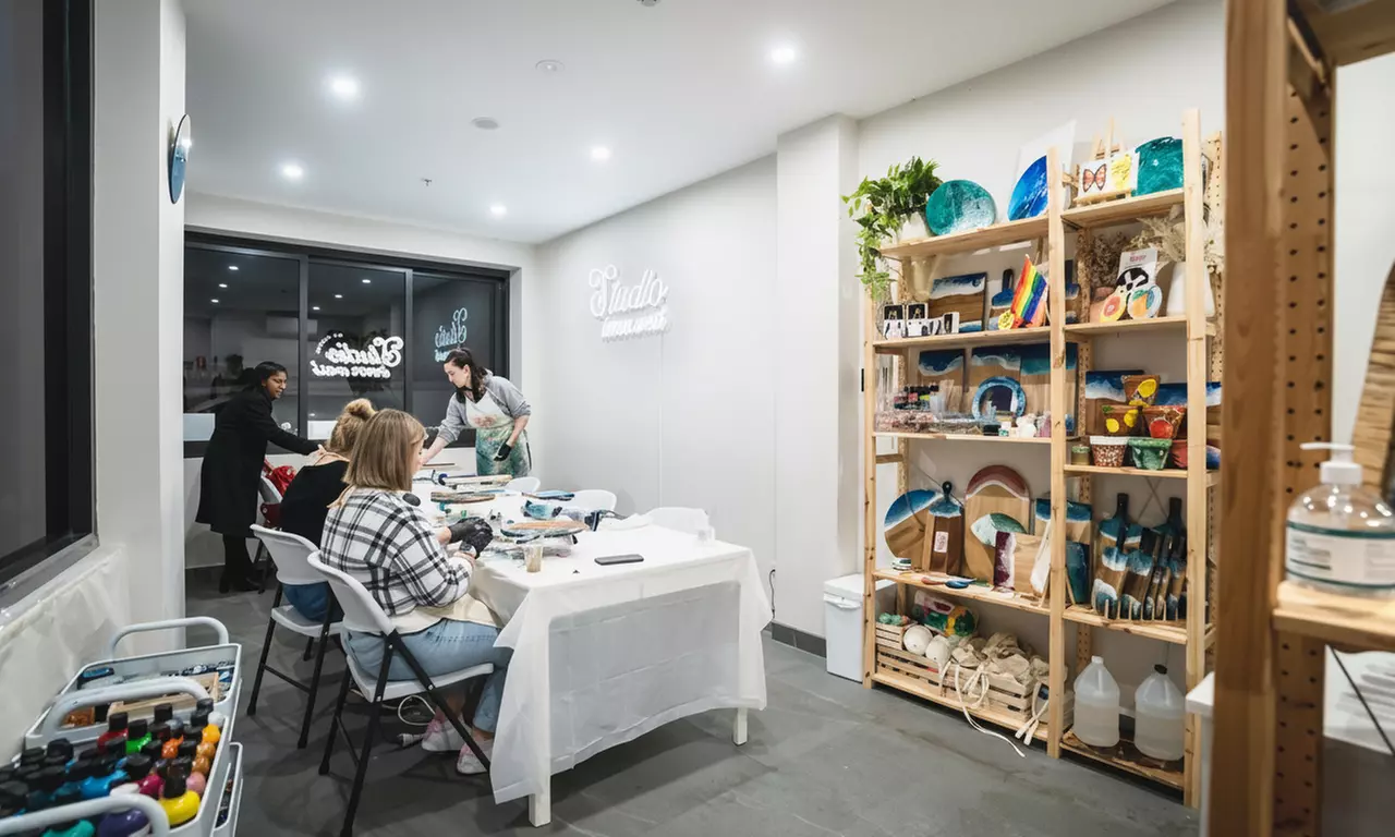 1.5 Hours of Resin Cheese board Workshop for Up to 14 People