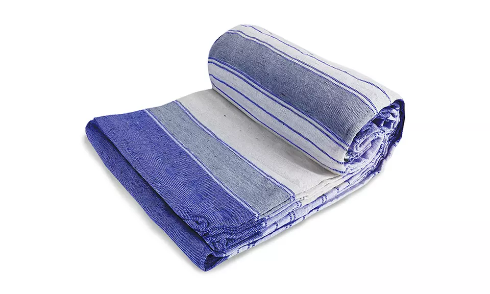 Sofabezug und Tagesdecke aus natürlicher recycelter Baumwolle