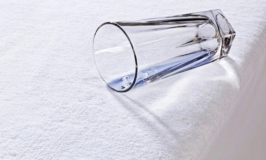 Image 5: Terry Water-Resistant Mattress Protector - 30cm Deep Fitted Skirt
