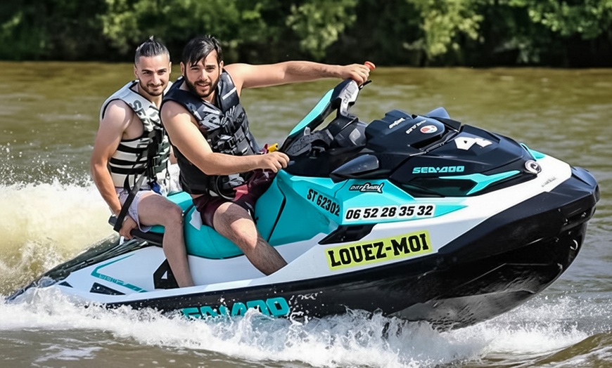 Image 2: Jet-ski et photos HD en option à Jussy avec Aqua R Fly